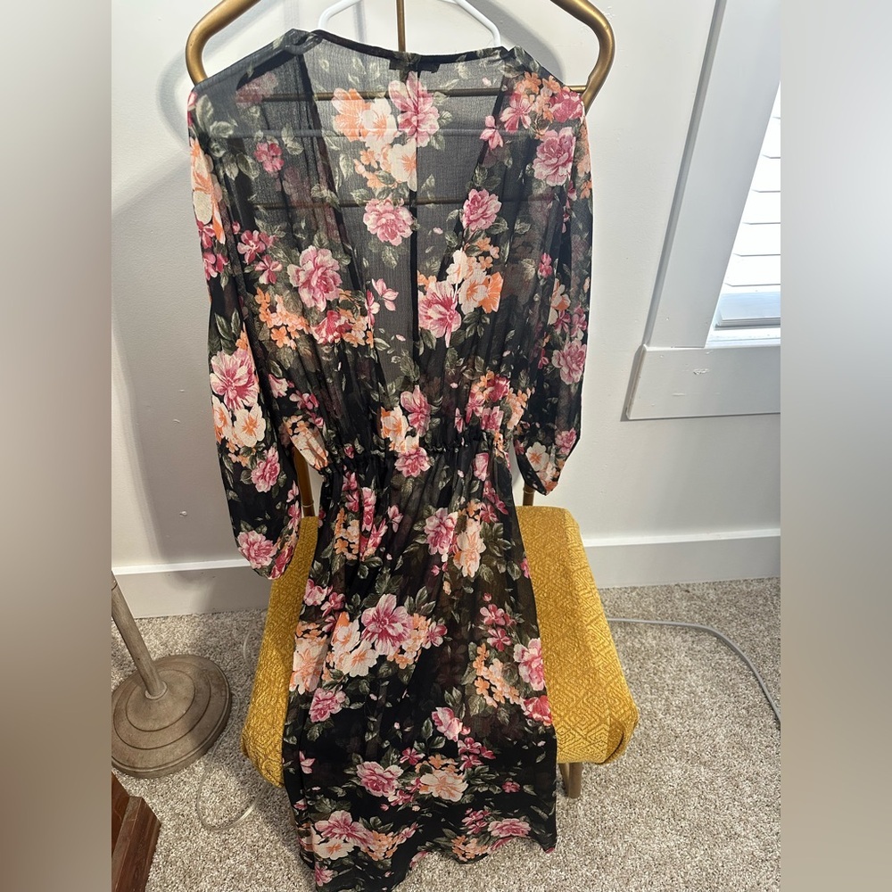 American Eagle Outfitters Floral Sheer Kimono Size Medium EUC - Picture 3 of 5